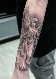 angel-enģelis-tattoo-tetovejums-riga-tattoofrequency-art-skulptura