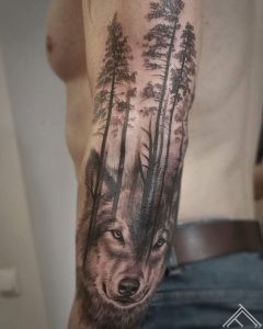 wolf-pines-forest-trees-koki-priedes-egles-mezs-vilks-tetovejums-tattoo-tattoofrequency-riga-janissvars