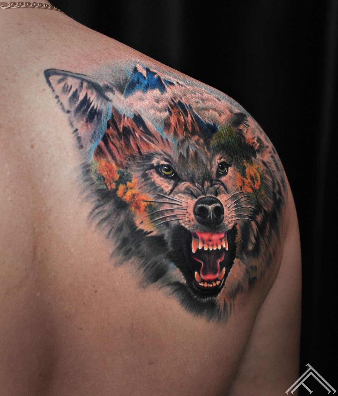janisanderson-wolf-tattoo-tattoofrequency-riga