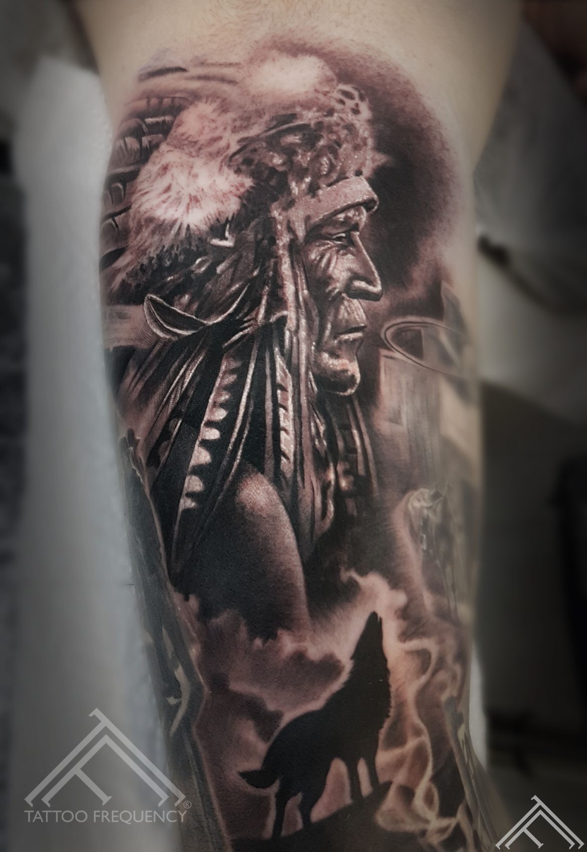 indian-tattoo-tattoofrequency-wolf-tetovejums-vilks-indianis