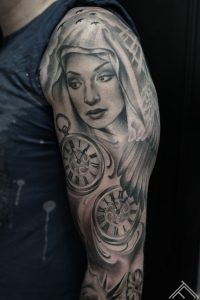 angel-virginmary-svetamarija-clock-time-engelis-tetovejums-riga-tattoofrequency-art-janissvars