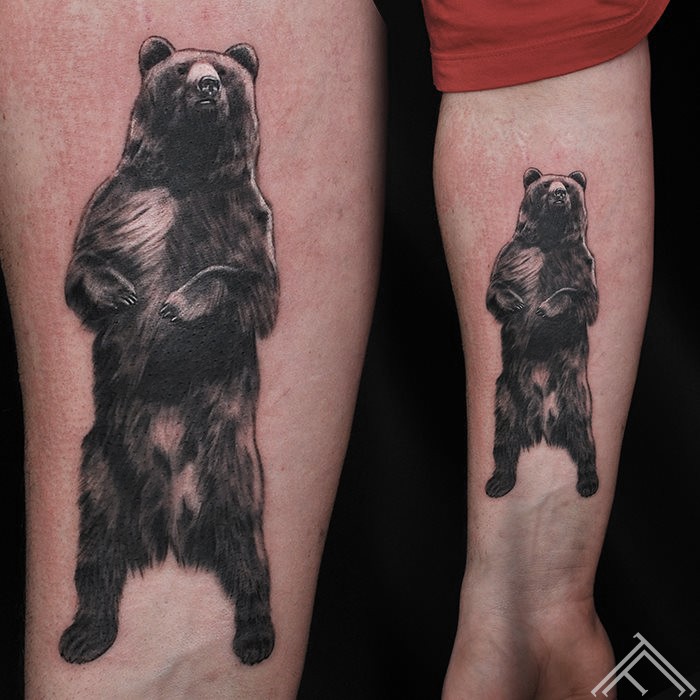 bear-lacis-standing-tattoo-tetovejums-tattoofrequency-studija-salons-riga-art-martinssilins-maksla