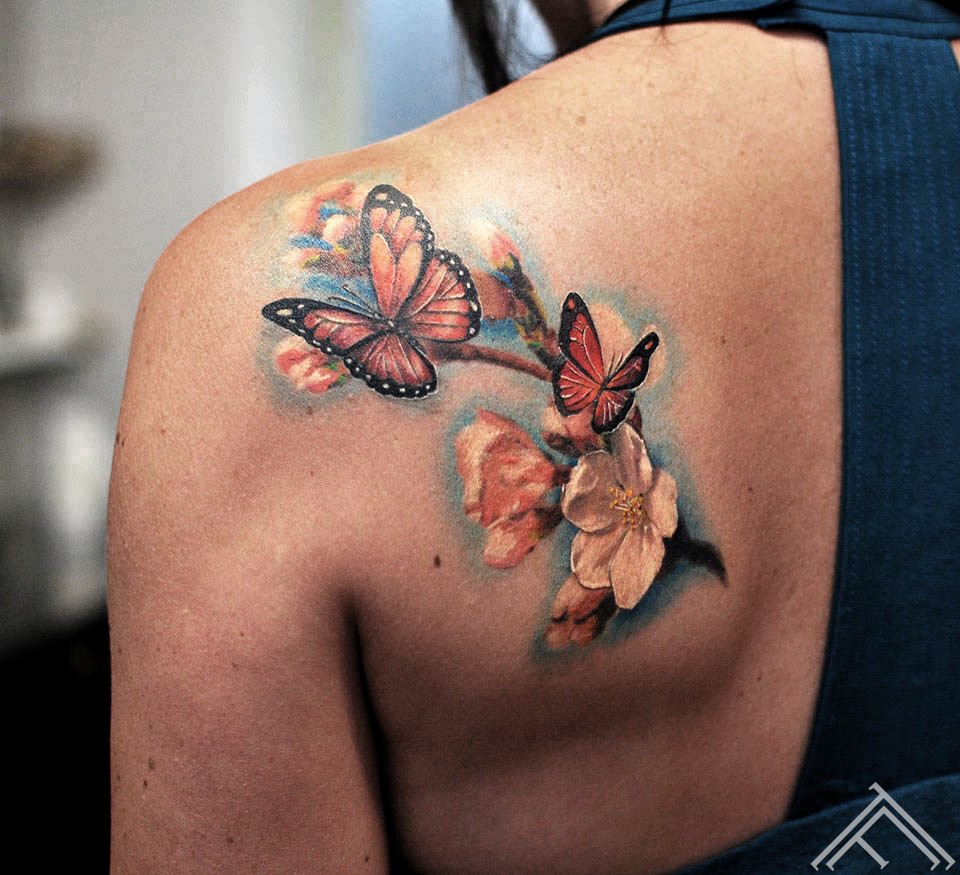 butterfly-cherryblossom-flower-ziedi-kirsuziedi-taurins-tetovejums-tattoo-janisandersons