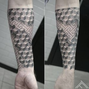 geometric-tattoo-tetovejums-tattoofrequency-riga-janissvars