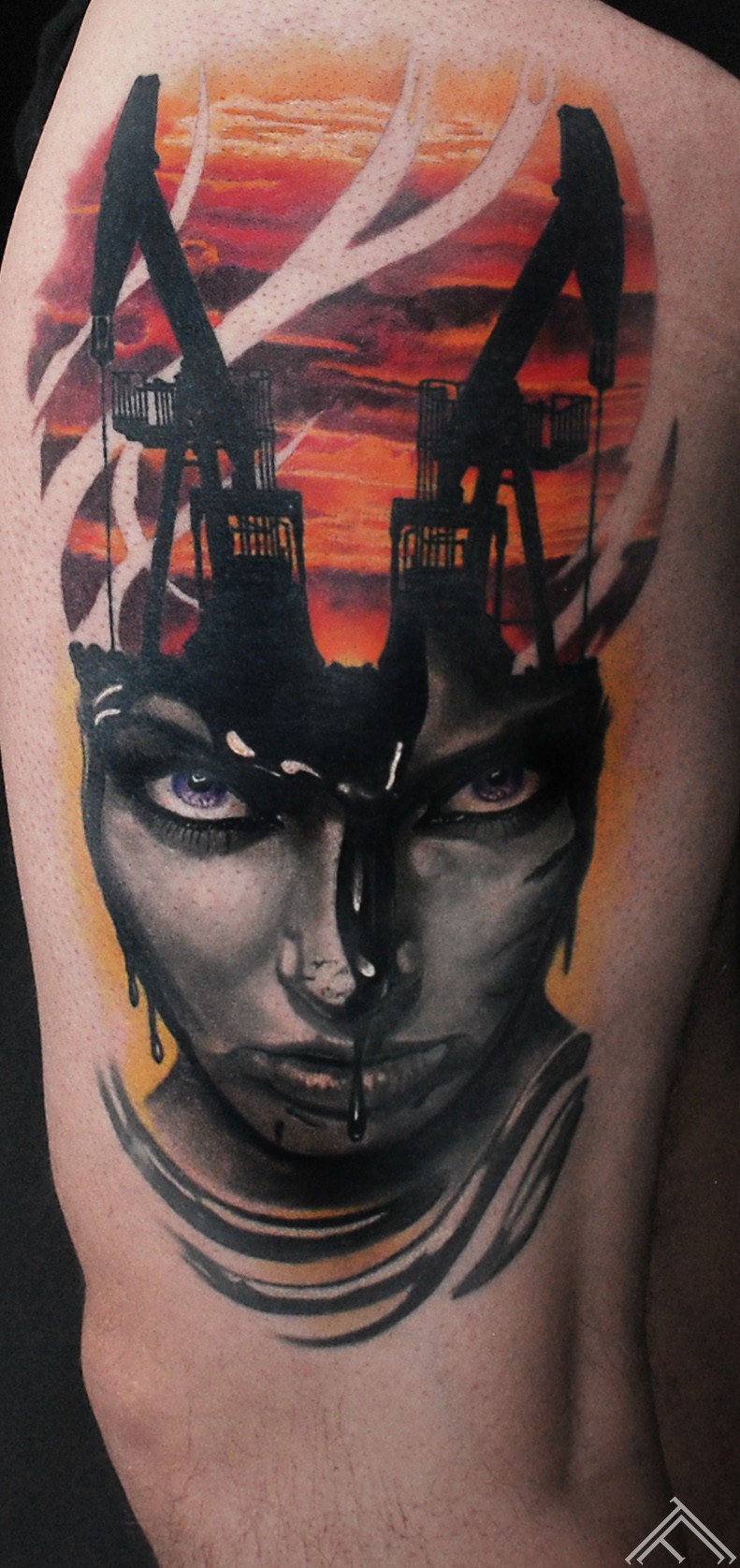 martinssilins-tattoo-tattoofrequency-woman-oil-portrait-riga-maksla-tetovejums