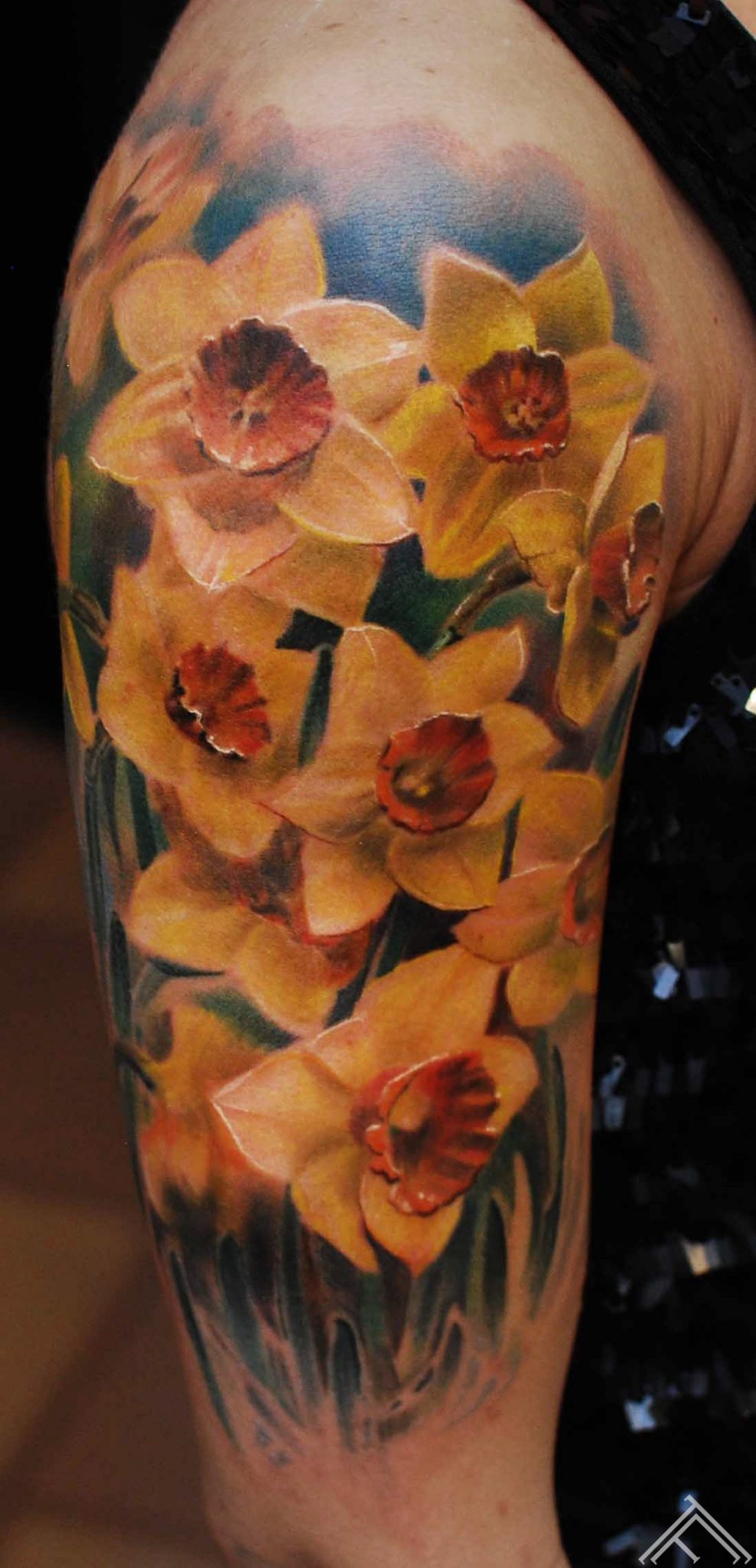 narcis-flower-tattoo-tattoofrequency-marispavlo-riga-portfolio