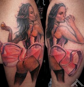 pinup-woman-sexy-girl-marispavlo-tattoo