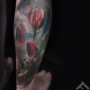 tulips_flowers_tattoo_tattoofrequency_marispavlo_riga_tulpes_ziedi_puķes