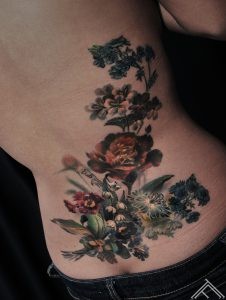 vintage-flowers-ziedi-tattoo-tetovejums-art-maksla-riga-tattoofrequency-studija-marispavlo
