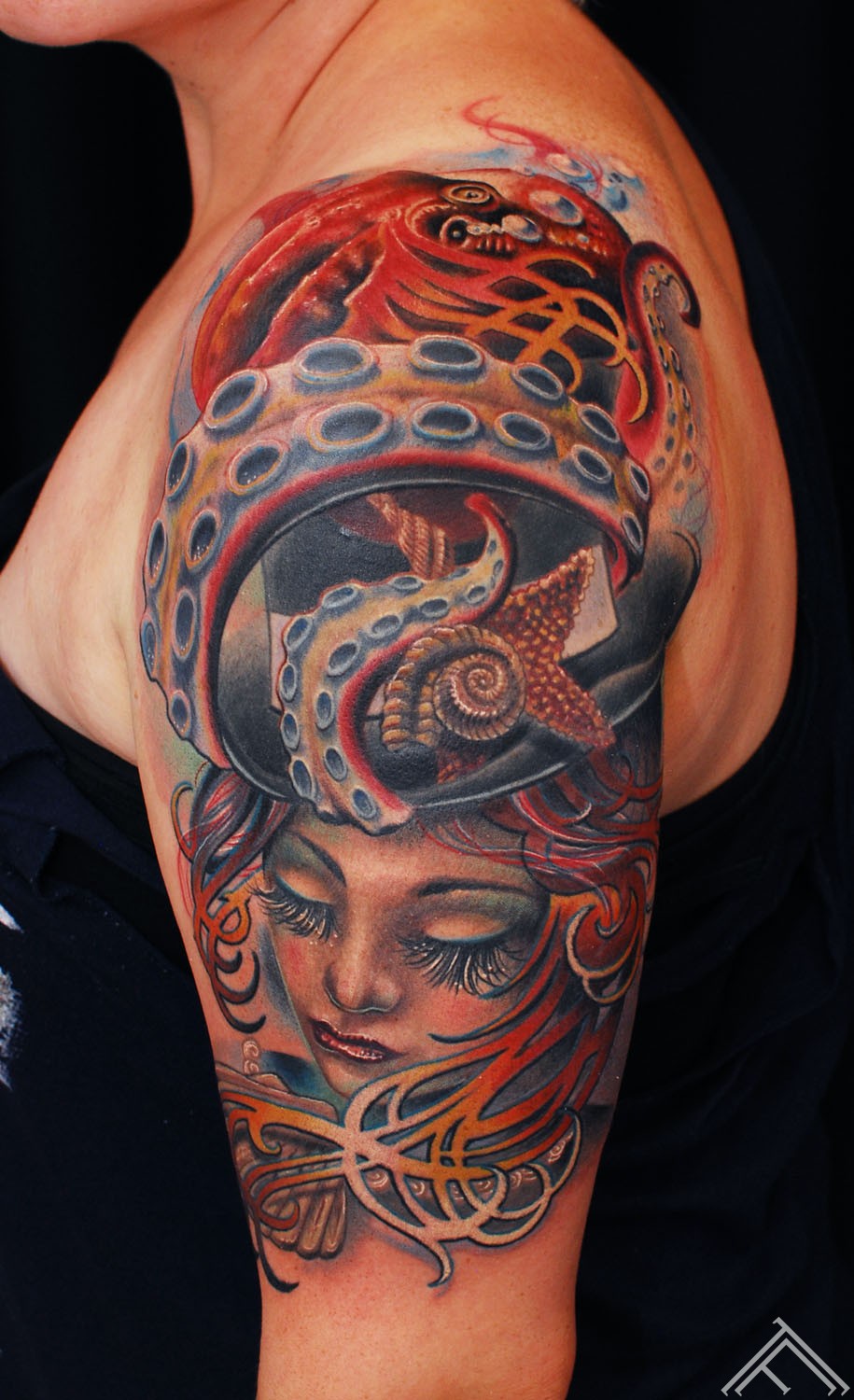 octopus_tophat_woman_nouveau_art_tattoo_tattoofrequency_clean