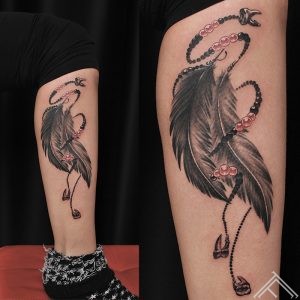 feather-tattoo-spalva-tetovejums-martinssilins-art-tattoofrequency-riga-art