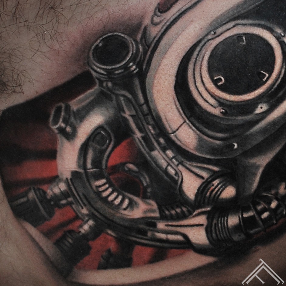 heart-organica-biomechanica-mechanica-turbo-realistic-3d-tattoo-tetovejums-tattoofrequency-riga-martinssilins-art3
